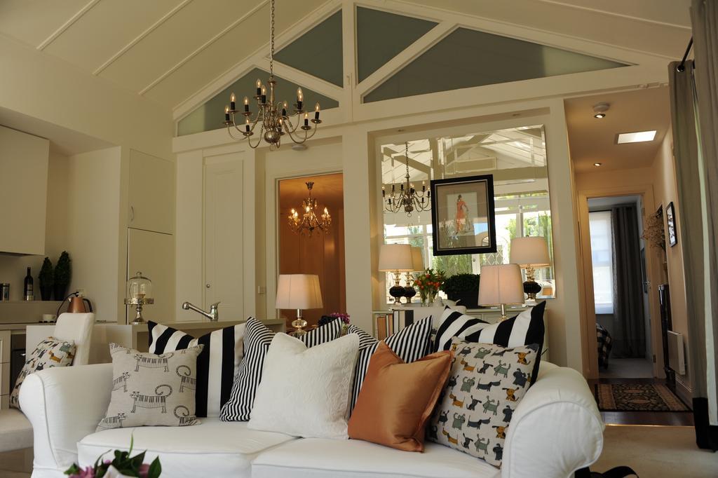 Andre'S Mews Aparthotel Melbourne Ruang foto