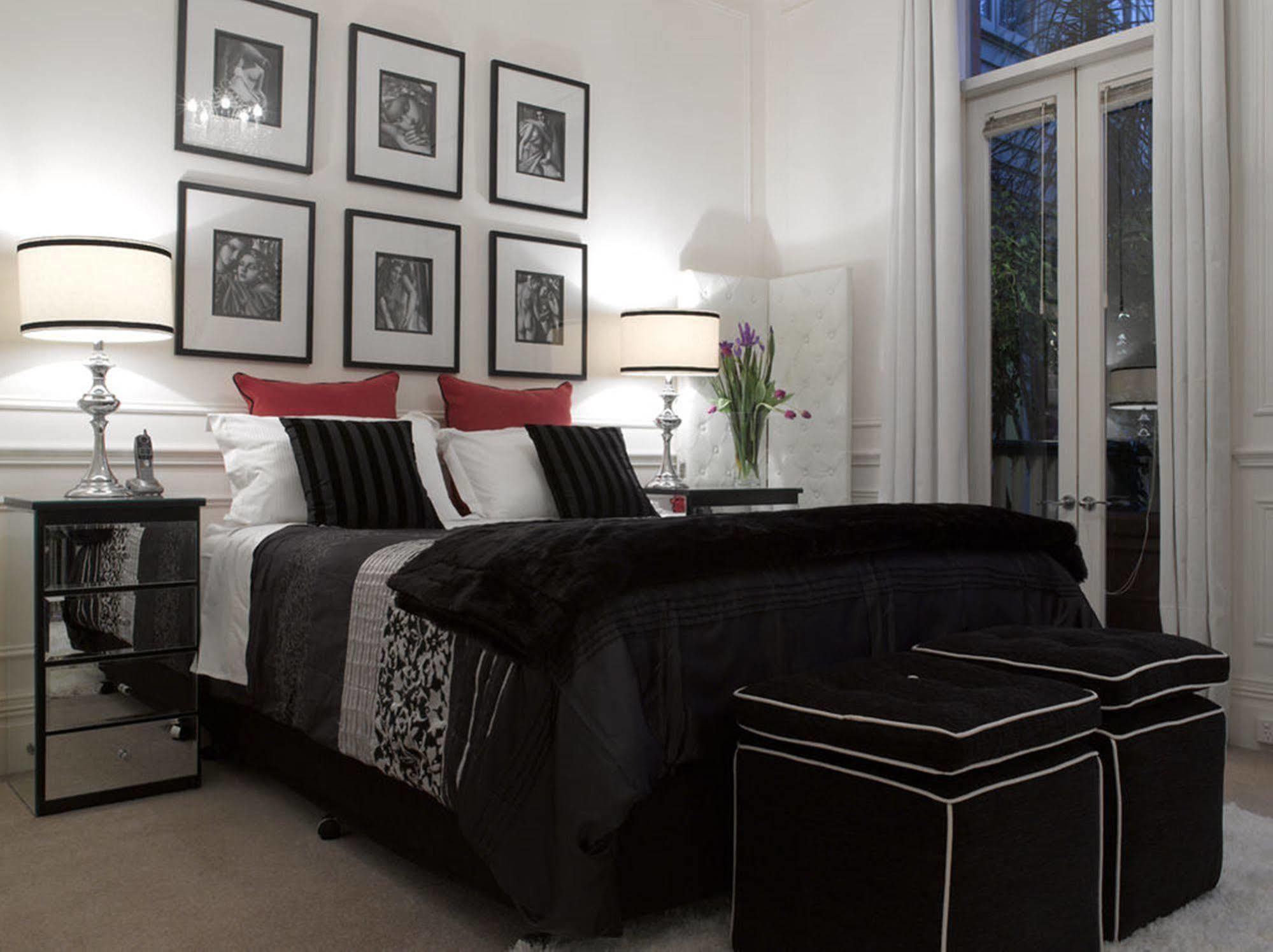 Andre'S Mews Aparthotel Melbourne Bagian luar foto